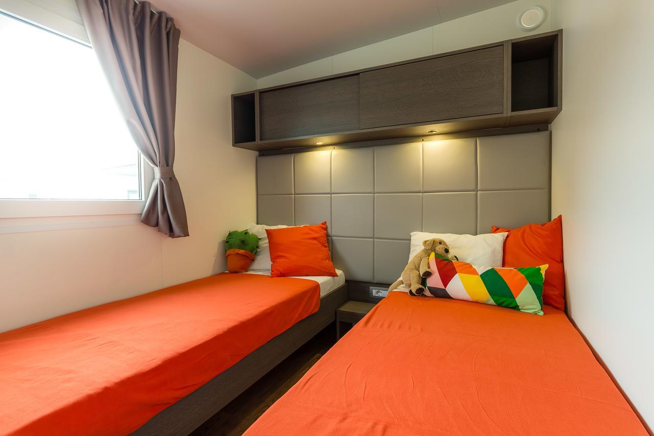 Diana & Josip Mobile Homes Biograd Na Moru Exterior photo