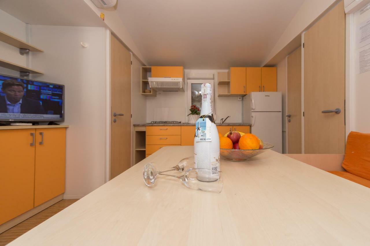 Diana & Josip Mobile Homes Biograd Na Moru Exterior photo