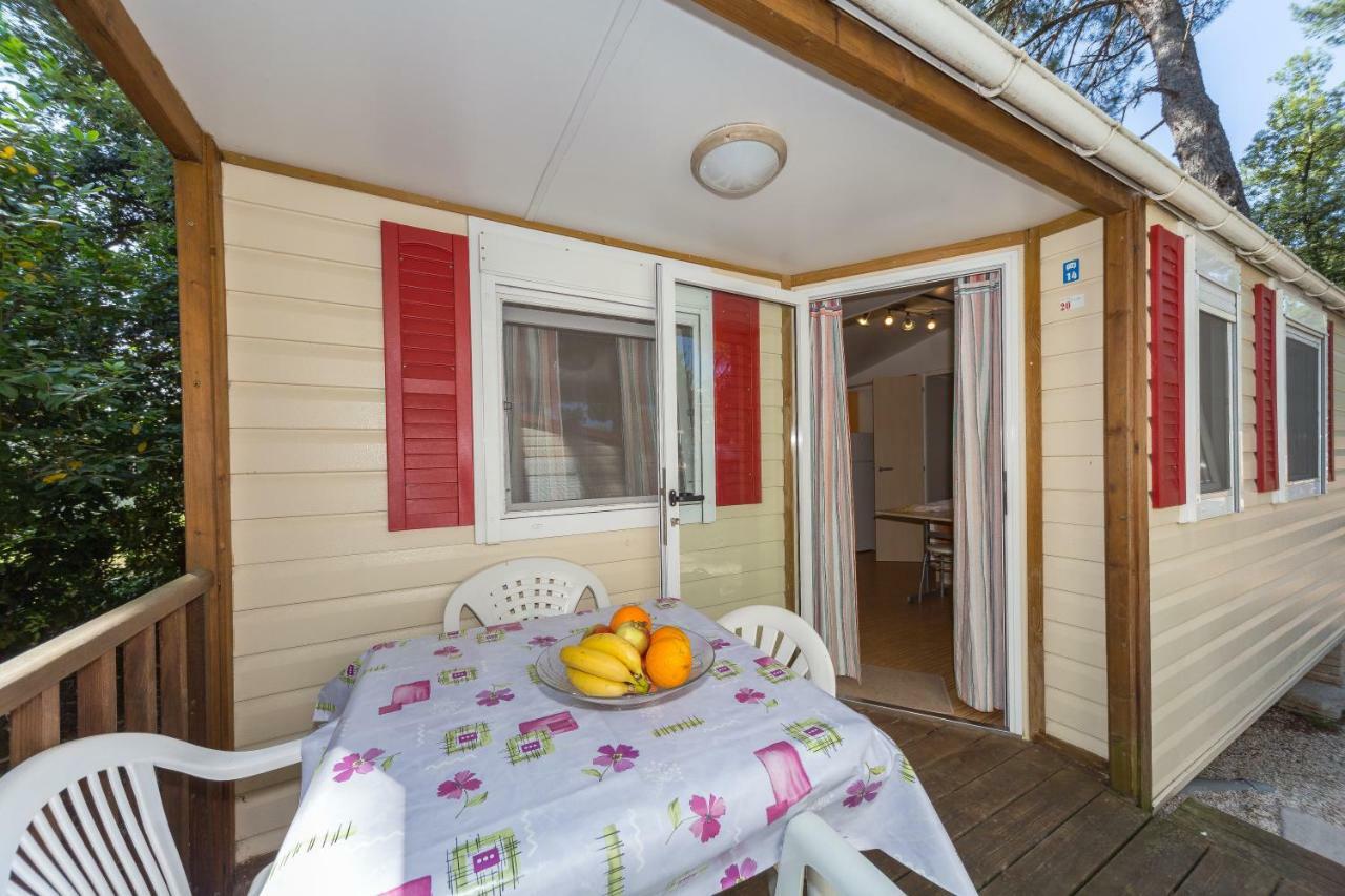 Diana & Josip Mobile Homes Biograd Na Moru Exterior photo